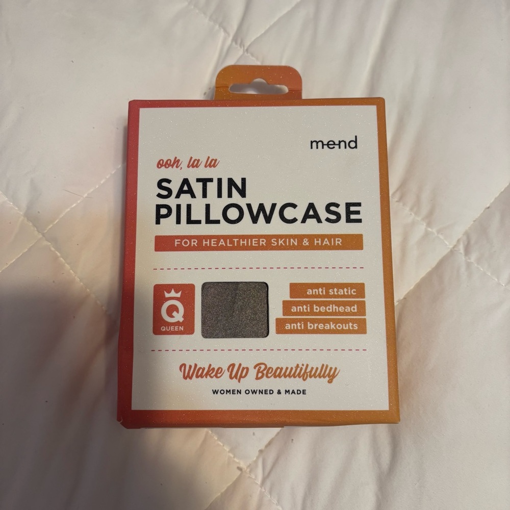 M-E-ND Queen Size Grey Ooh, La La Satin Pillowcase New